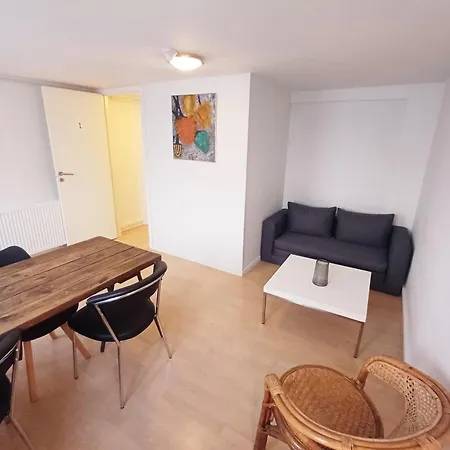 Cozy Near Marina Free Parkring Apartament *