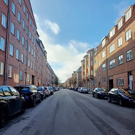 Daire Close To The Marina