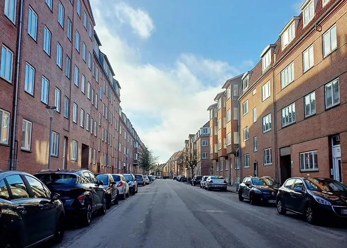 Daire Close To The Marina
